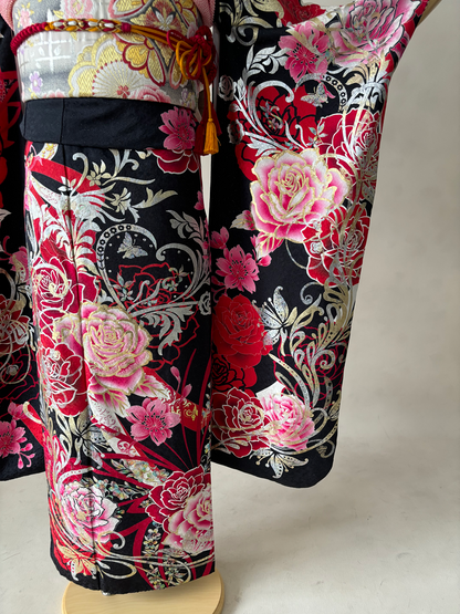 専用 振袖フルセット 黒地ラメ 金彩 薔薇刺繍 成人式 ラスト1 振袖レンタルセット 黒地 金彩薔薇 – きものセンター