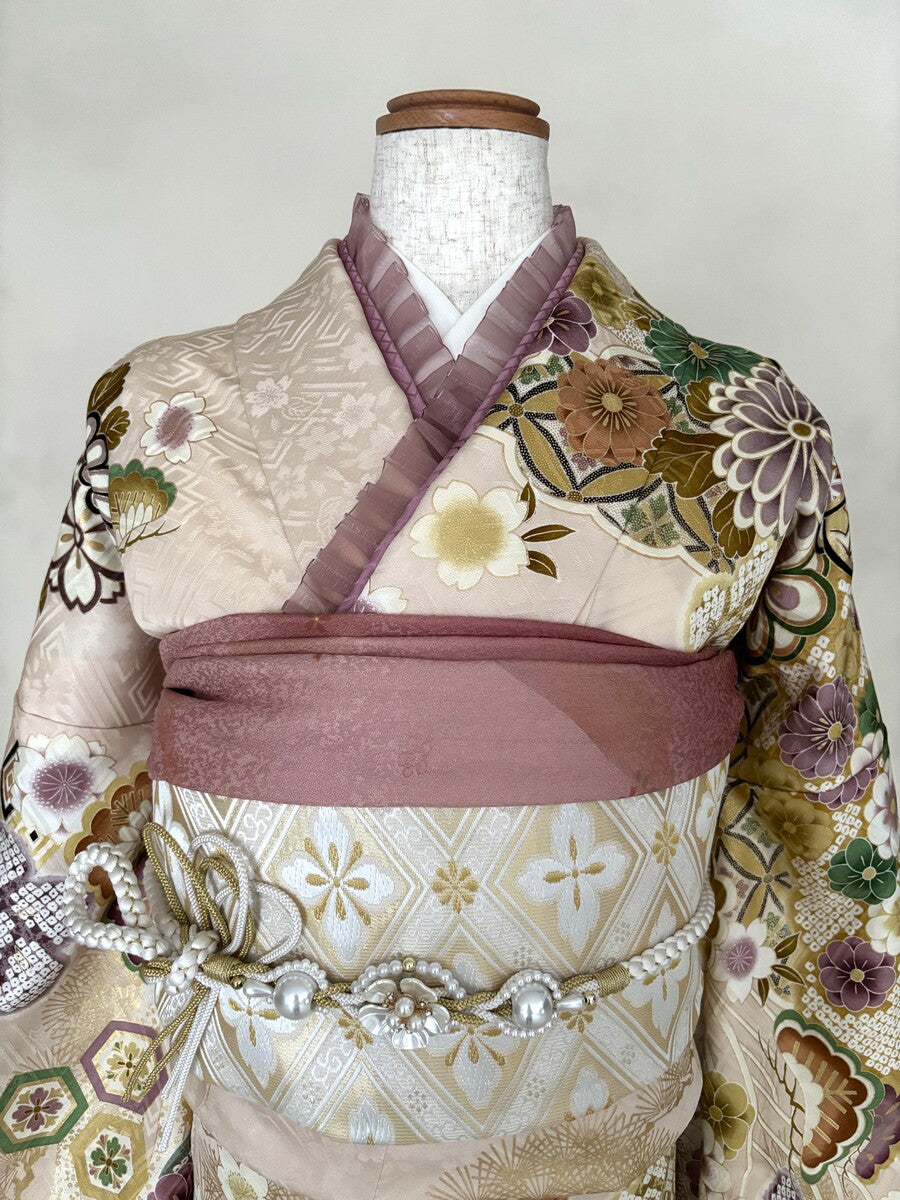 振袖レンタルセット　白　新古典柄