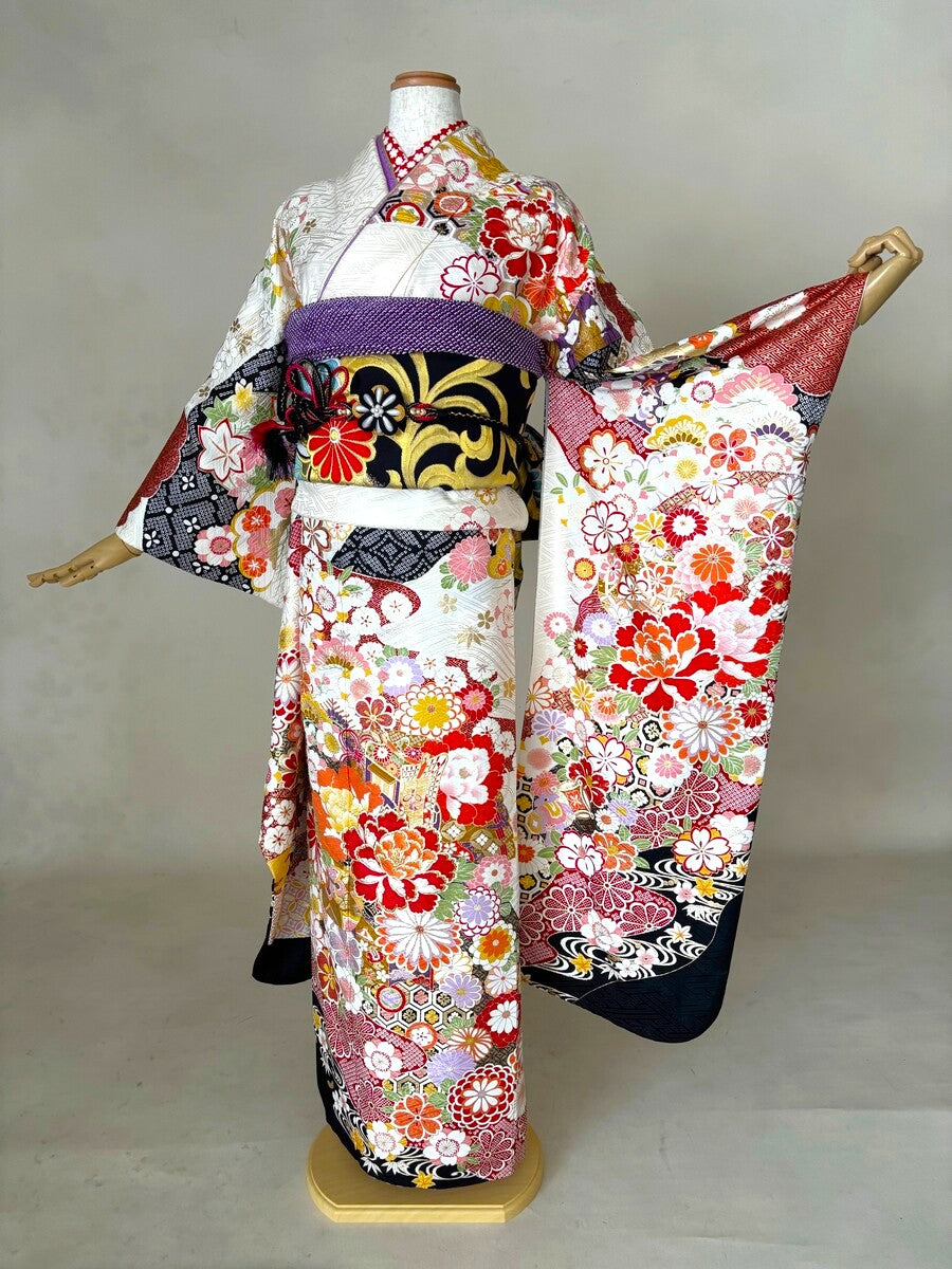 振袖レンタルセット　白　新古典柄